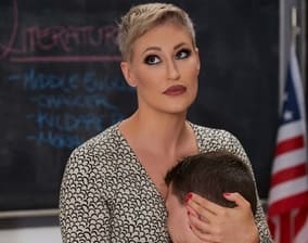 MILFs With Short Hair